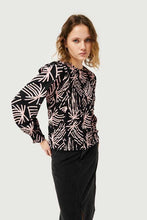 Carica l&#39;immagine nel visualizzatore di Gallery, Compania Fantastica- Camicia a nido d&#39;ape
