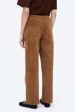 Carica l'immagine nel visualizzatore di Gallery, Wild Pony- Pantaloni  scamosciati
