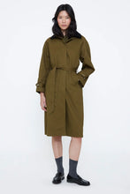 Carica l'immagine nel visualizzatore di Gallery, Wild Pony- Trench coat oliva
