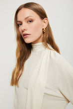 Carica l'immagine nel visualizzatore di Gallery, Ottod'ame- Camicia
