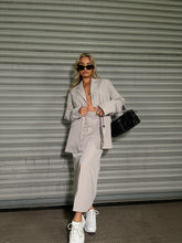Carica l&#39;immagine nel visualizzatore di Gallery, Glamorous- Blazer oversize grigio
