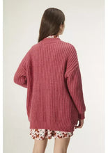 Carica l&#39;immagine nel visualizzatore di Gallery, Compania Fantastica- Cardigan in maglia spesso
